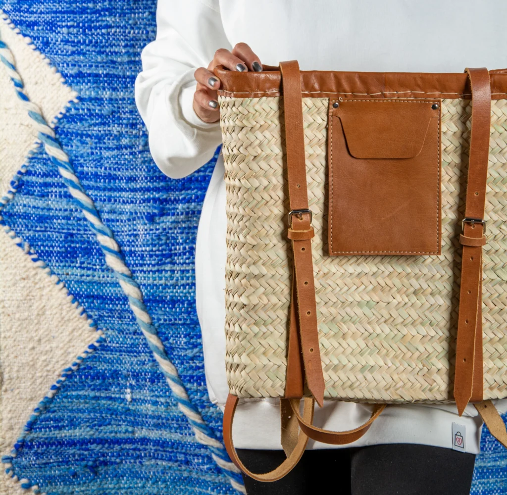 Straw backpack with leather pocket by Green Doum, photo 4