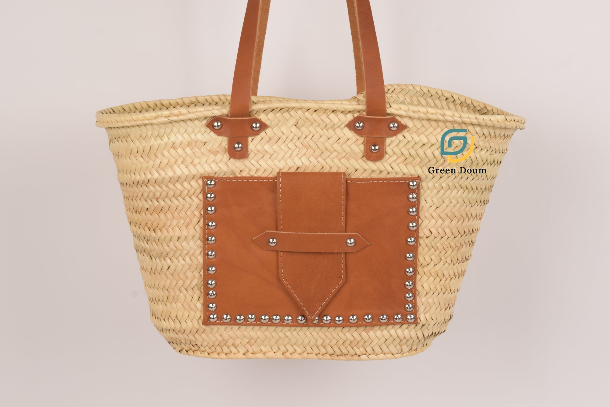 Straw tote bag with studded leather pocket by Green Doum, photo 2