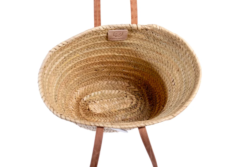 Straw beach basket by Green Doum, photo 4