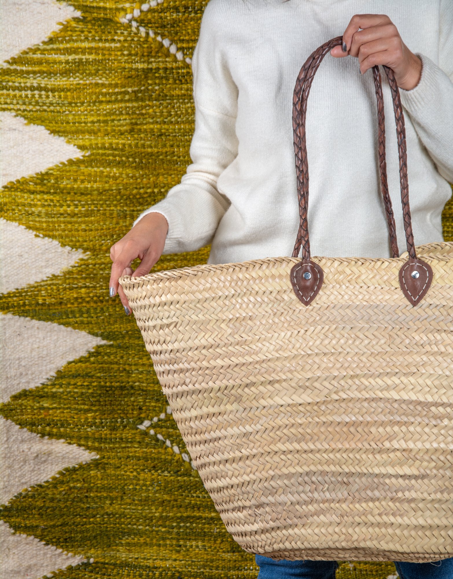 Panier extra large en paille avec anse tressée par Green Doum, photo 2