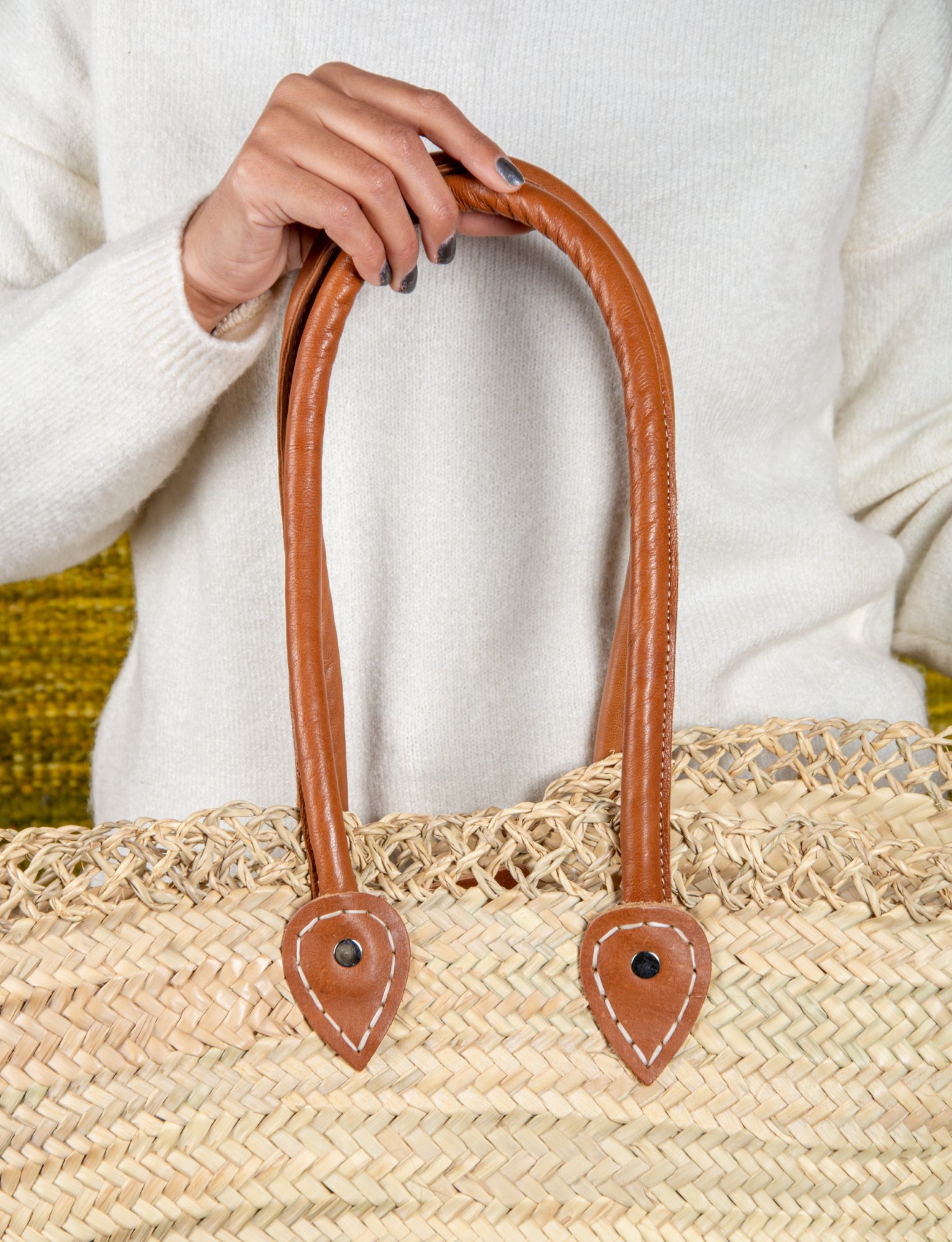 Panier épaule en paille à bord ajouré et anses en cuir - Green Doum - photo 3