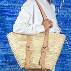 Wicker Beach Basket with Adjustable Buckled Straps - Green Doum