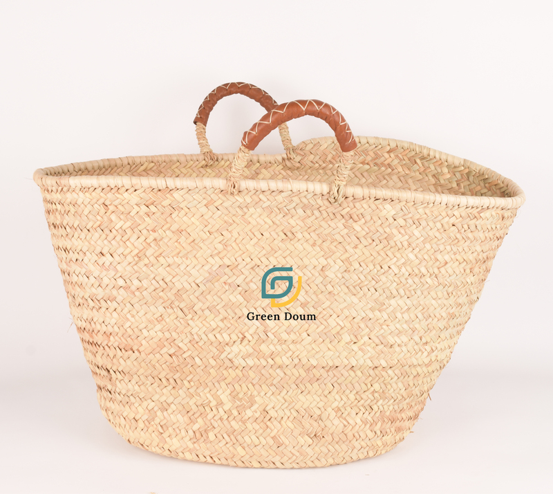 Wild palm leaf tote basket by Green Doum, photo 4