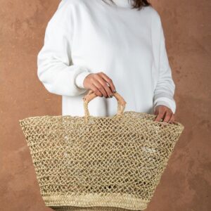 Panier en paille ajouré, anses courtes enveloppées de cuir - Green Doum