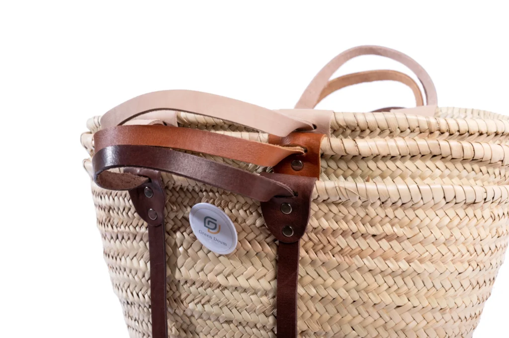 Straw towel basket by Green Doum, photo 2