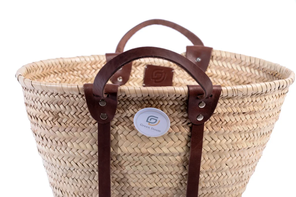 Straw towel basket by Green Doum, photo 4