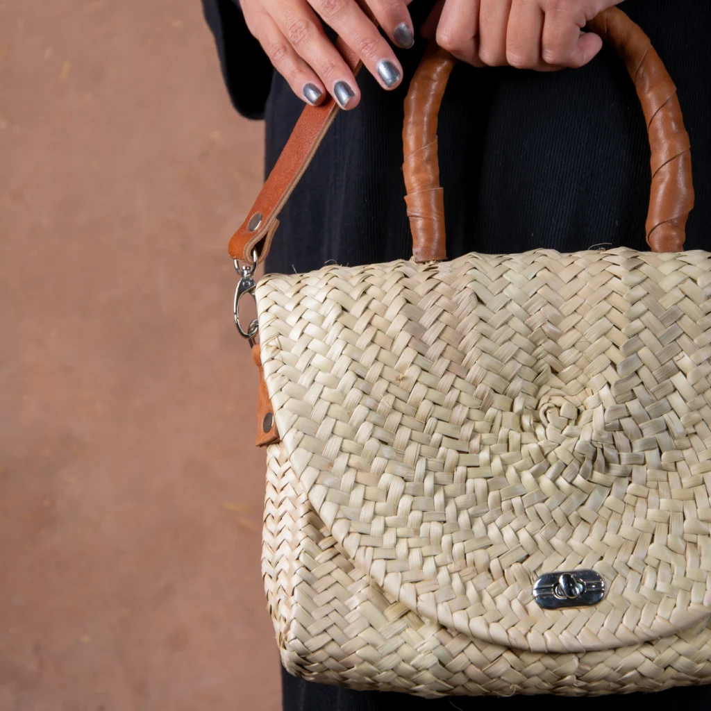 Camel leather straw handbag by Green Doum, photo 2
