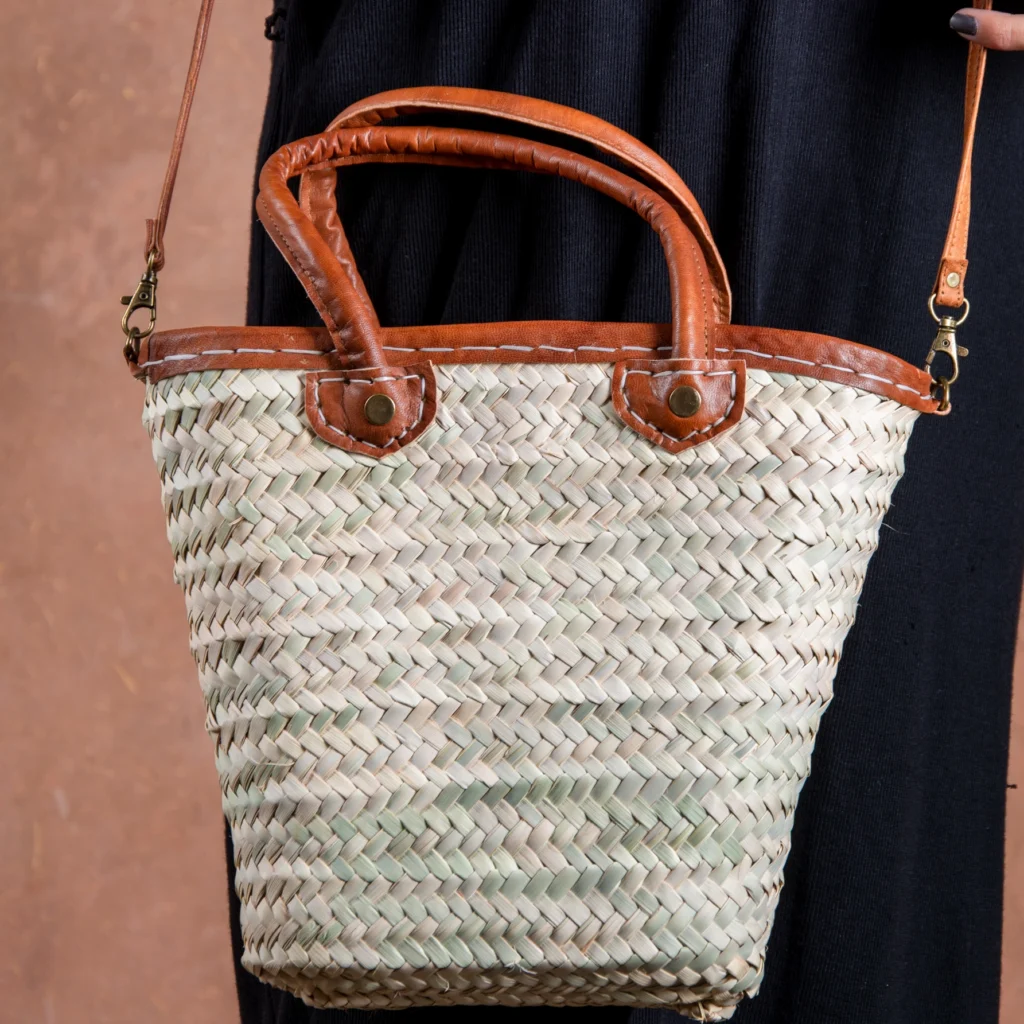 Small straw bag with zip by Green Doum, photo 3