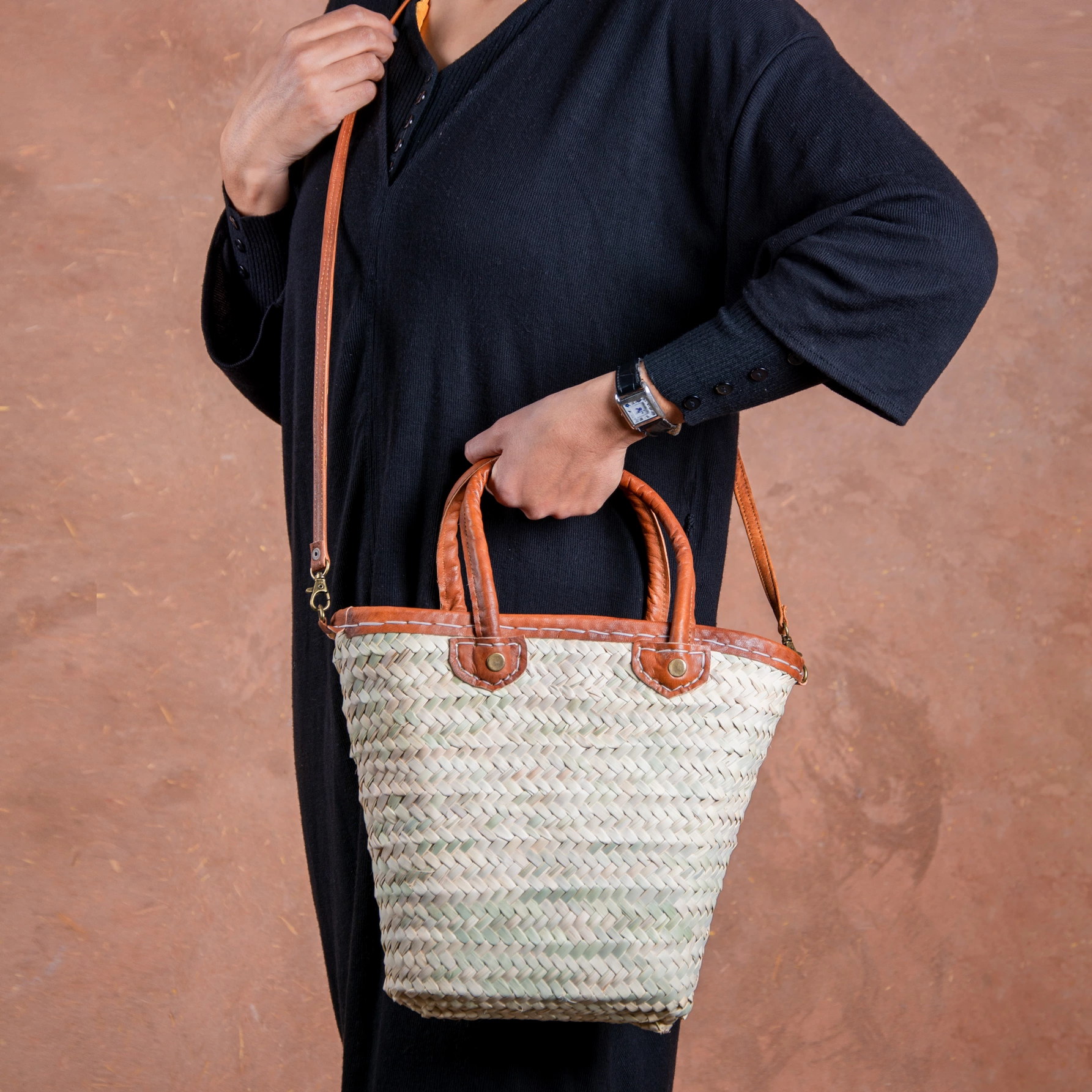 Small Straw Bag with Zip Top and Shoulder Strap - view 4