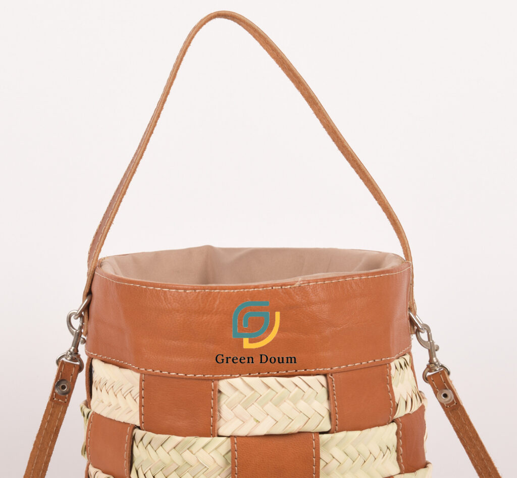 Straw bag with leather straps by Green Doum, photo 3
